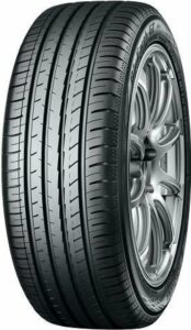 Yokohama BluEarth-XT AE61 215/65 R17 99V